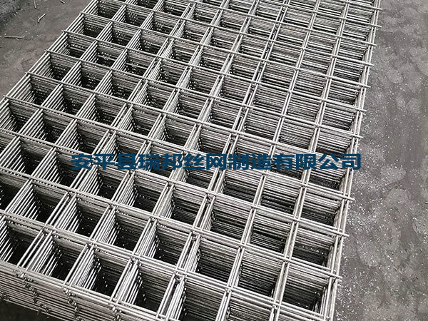 普通煤礦鋼筋網片圖片3