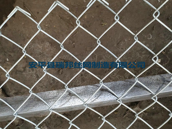 彎邊煤礦勾花網(wǎng)圖片2