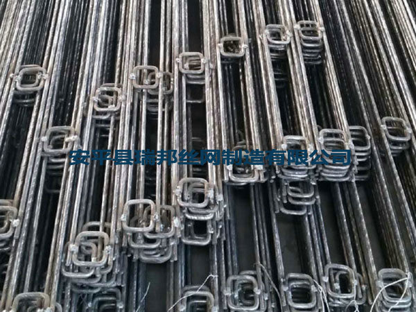 O型鋼筋梯/鋼筋托梁