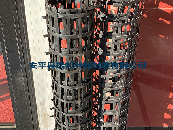 煤礦鋼塑格柵圖片2